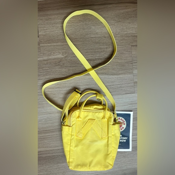 FJALLRAVEN Kanken Yellow Sling Bag Mini - Picture 3 of 9